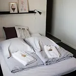 B&B By The Sea 3*