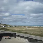 Bed & Breakfast By The Sea 3*