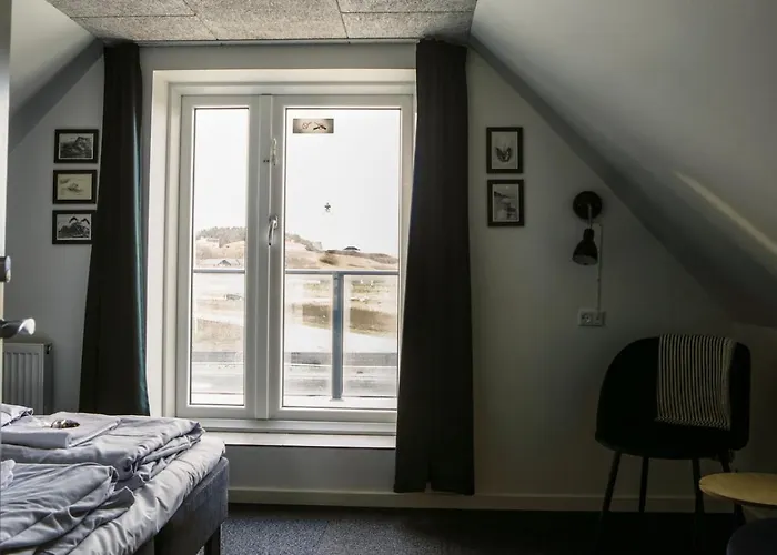 By The Sea Bed & Breakfast